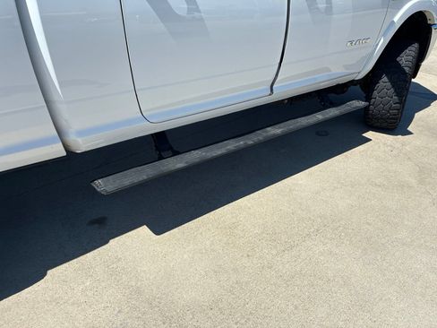 Used 2019 RAM 2500 Laramie AWD/4WD image 10