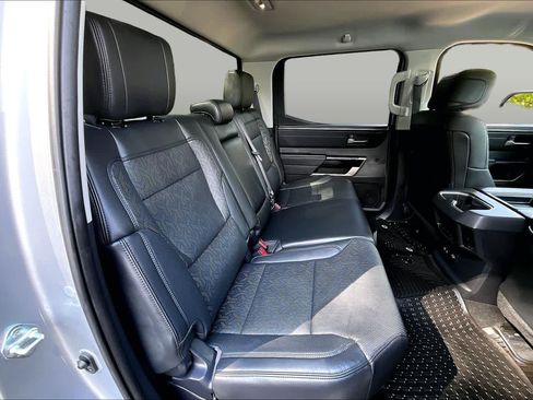 Used 2024 Toyota Tundra Limited AWD/4WD image 18