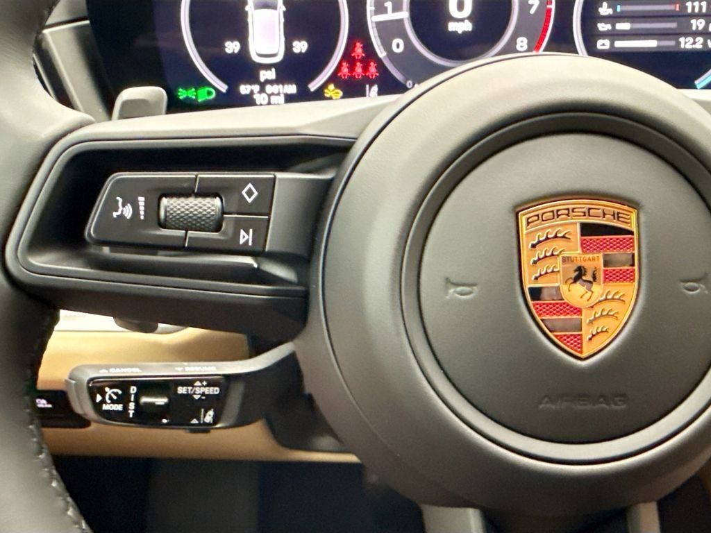 Used 2026 Porsche Cayenne AWD/4WD image 14
