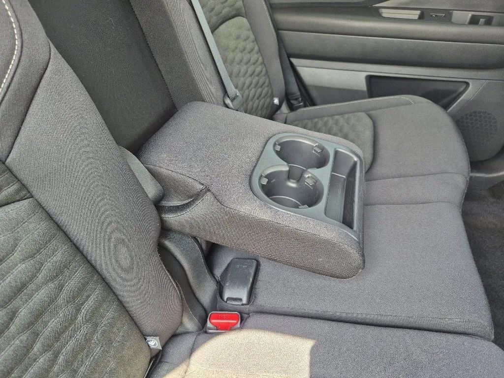 Used 2022 Nissan Pathfinder SV AWD/4WD image 20