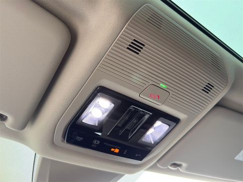 New 2025 Volkswagen Atlas SEL image 22