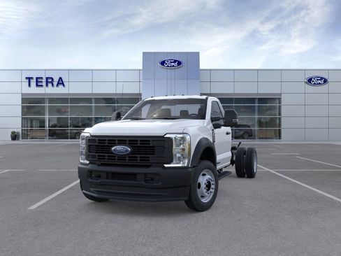 New 2026 Ford F550 4x4 Regular Cab Super Duty image 2
