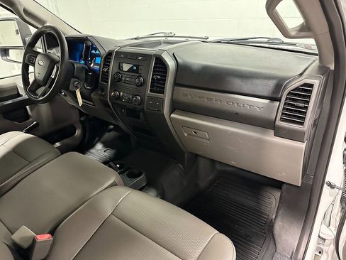 Used 2019 Ford F250 XL image 11