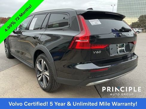Certified 2025 Volvo V60 B5 Cross Country Plus image 13