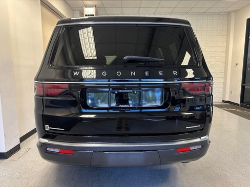 Used 2022 Jeep Wagoneer Series III AWD/4WD image 52