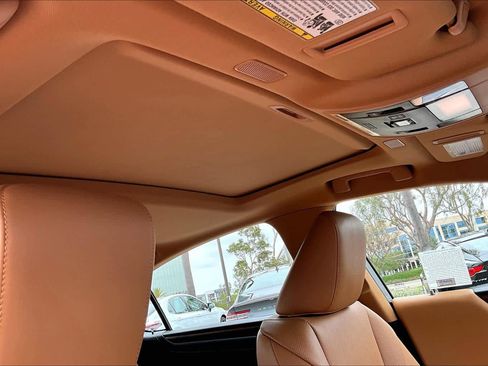 Certified 2024 Lexus ES 300h w/ Premium Package image 13