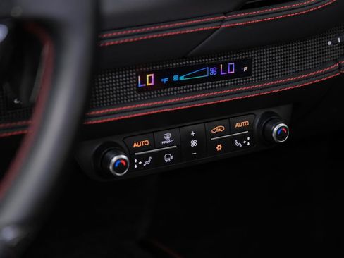 Used 2022 Ferrari F8 Tributo RWD image 47