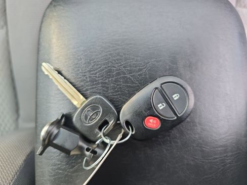 Used 2013 Toyota Tacoma 2WD Access Cab w/ SR5 Pkg image 12