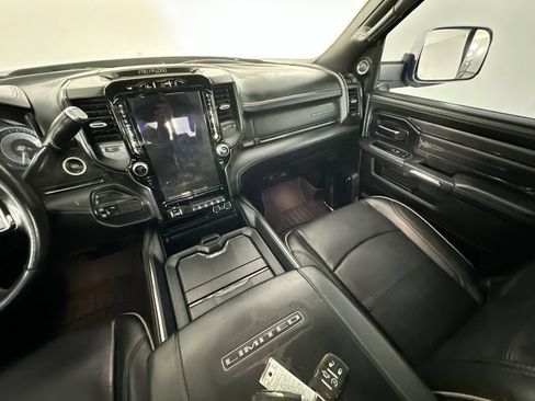 Used 2022 RAM 2500 Limited AWD/4WD image 11
