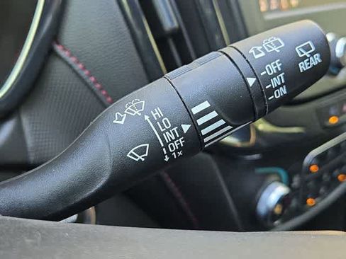 Used 2023 Chevrolet Equinox RS FWD image 25