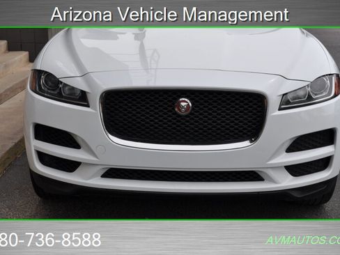 Used 2018 Jaguar F-PACE Premium AWD/4WD image 8