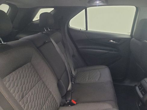 Used 2021 Chevrolet Equinox LT AWD/4WD image 19