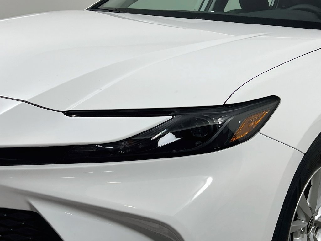 Used 2025 Toyota Camry LE w/ Convenience Package FWD image 9