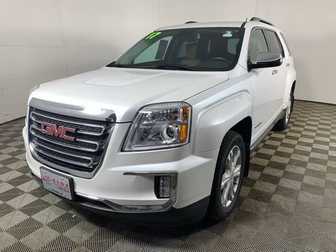 Used 2017 GMC Terrain SLT w/ Driver Alert Package I AWD/4WD image 8