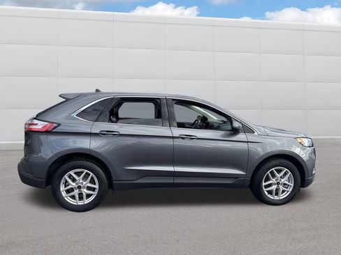 Used 2024 Ford Edge SEL image 11