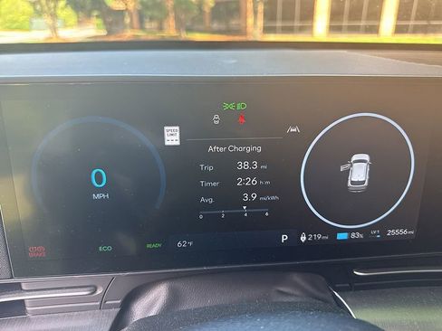 Used 2024 Hyundai Kona Limited FWD image 18