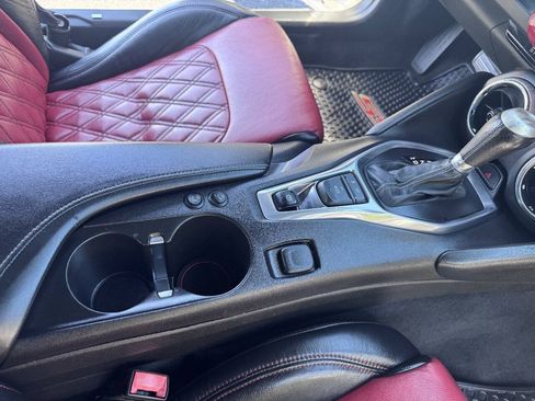 Used 2017 Chevrolet Camaro SS RWD image 12