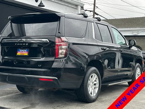 Used 2022 Chevrolet Tahoe LT w/ Luxury Package image 4