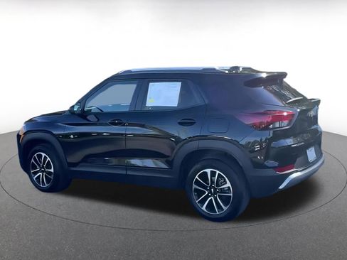 Used 2025 Chevrolet TrailBlazer LT image 12
