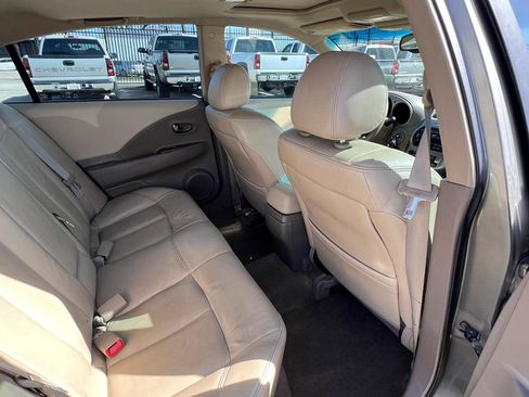 Used 2003 Nissan Altima 3.5 SE FWD image 32