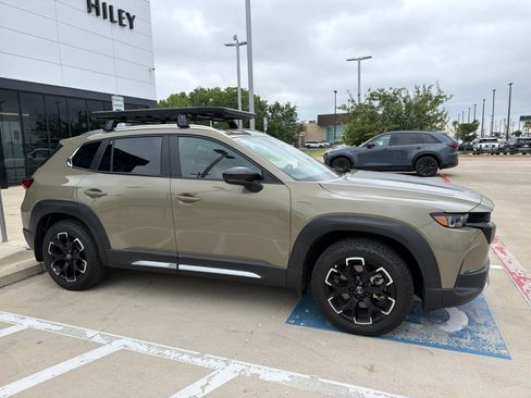 Used 2025 MAZDA CX-50 Meridian Edition w/ Apex Package AWD/4WD image 18