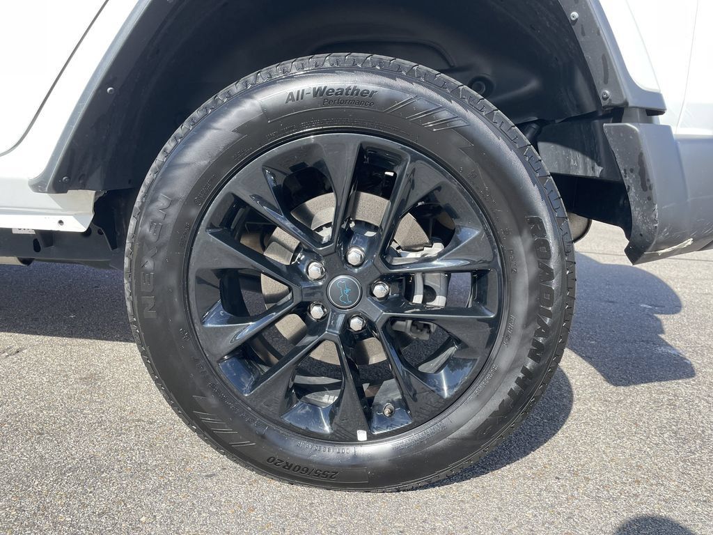 Certified 2024 Jeep Wrangler Unlimited Sahara AWD/4WD image 10