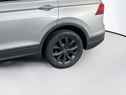 Used 2022 Volkswagen Tiguan SE image 29