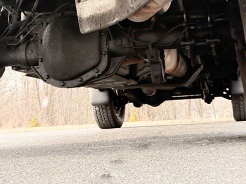 Used 2011 Ford F250 XLT w/ XLT Interior Pkg image 28