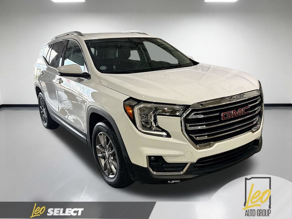Used 2024 GMC Terrain SLT w/ LPO, Floor Liner Package AWD/4WD image 5