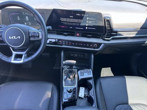 Certified 2025 Kia Sportage X-Line w/ Premium Package AWD/4WD image 16