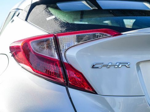 Used 2018 Toyota C-HR XLE image 9