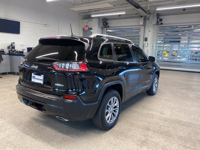 Used 2019 Jeep Cherokee Latitude Plus w/ Comfort/Convenience Group AWD/4WD image 5