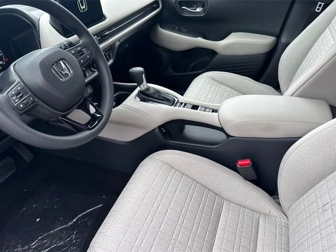 New 2026 Honda HR-V LX image 10
