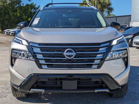 New 2026 Nissan Rogue Platinum image 3