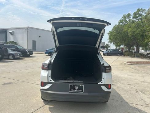 Used 2023 Volkswagen ID.4 Pro S RWD image 38