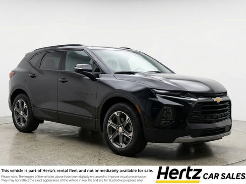 Used 2025 Chevrolet Blazer LT FWD image 1