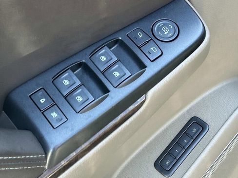 Used 2019 Chevrolet Tahoe LT AWD/4WD image 43