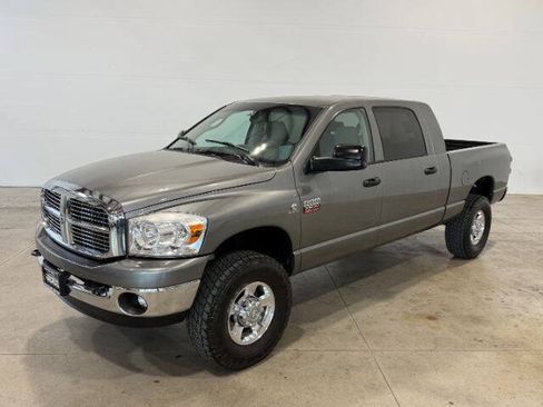 Used 2008 Dodge Ram 2500 Truck SXT AWD/4WD image 2