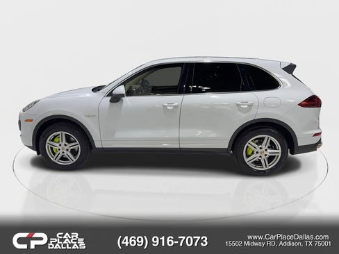 Used 2015 Porsche Cayenne S w/ Premium Package AWD/4WD image 5