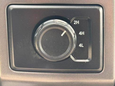 Used 2018 Ford F150 XLT AWD/4WD image 22