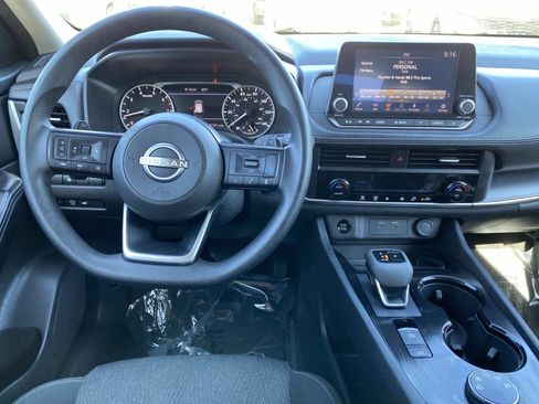 Used 2024 Nissan Rogue SV AWD/4WD image 12