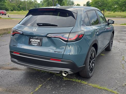 New 2026 Honda HR-V Sport image 3