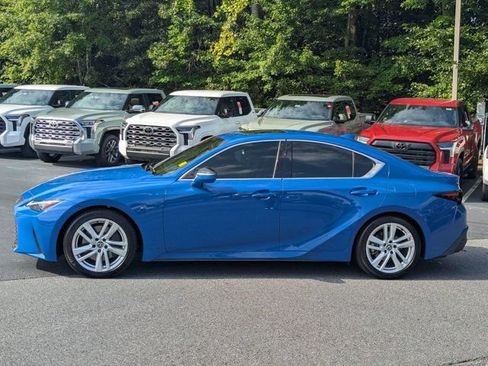 Used 2024 Lexus IS 300 w/ Comfort Package RWD image 4