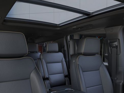 New 2026 Chevrolet Suburban Premier AWD/4WD image 24