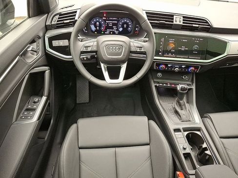 New 2025 Audi Q3 2.0T Premium image 7