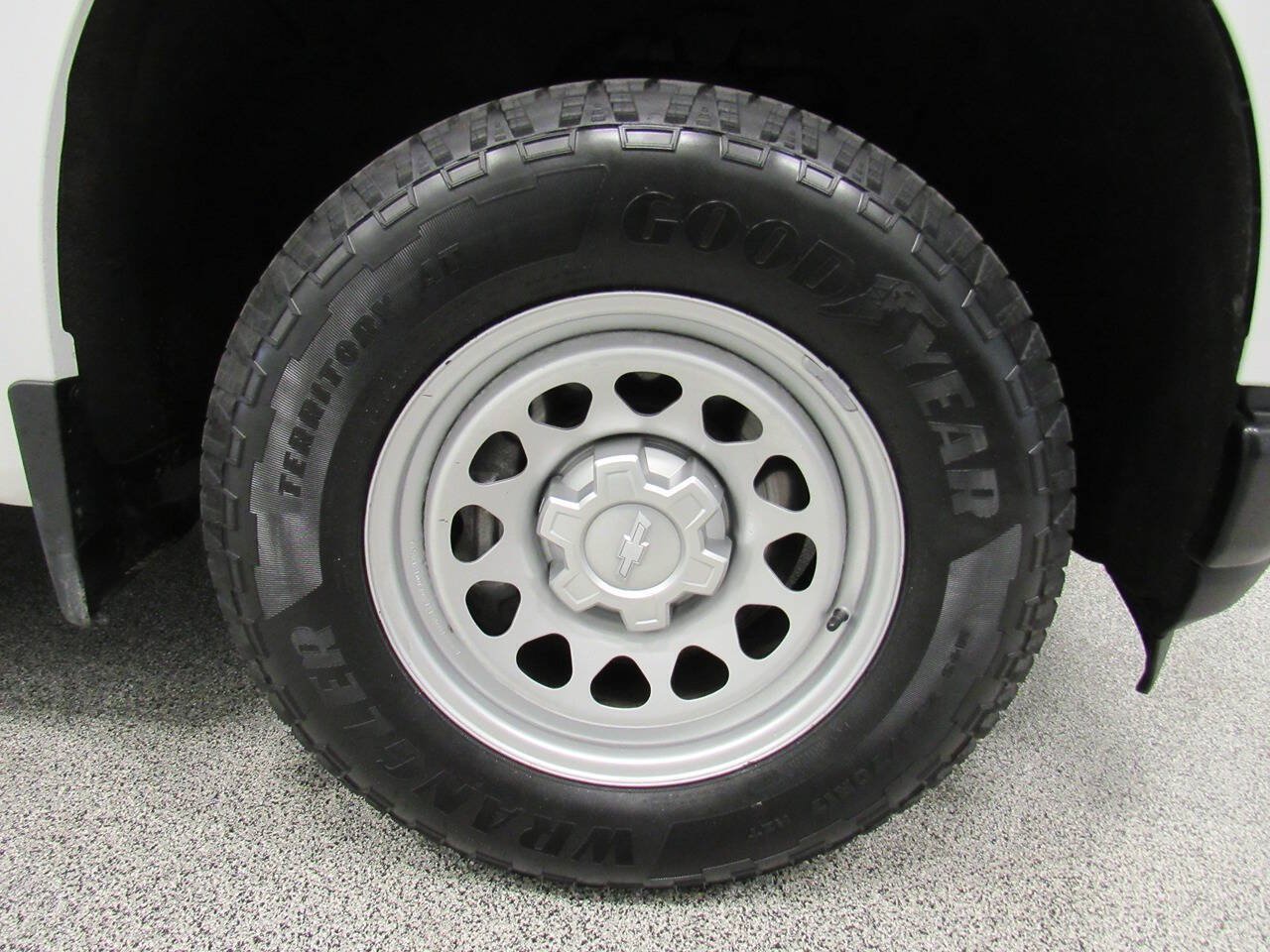 Used 2021 Chevrolet Silverado 1500 W/T w/ WT Fleet Convenience Package AWD/4WD image 13