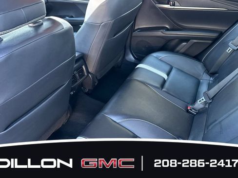 Used 2025 Toyota Camry SE FWD image 12
