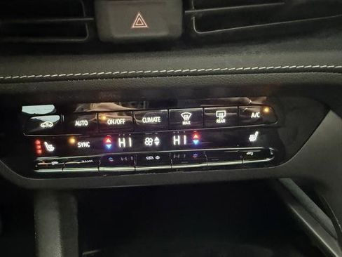 Certified 2023 Buick Envision Essence w/ Sport Touring Package image 22