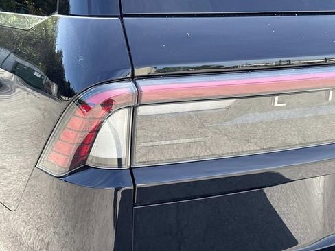 New 2026 Lincoln Navigator L Reserve AWD/4WD image 11