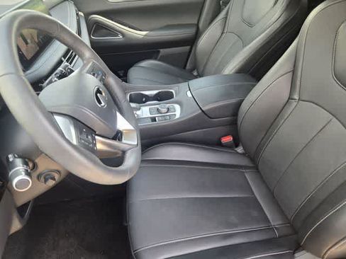 Certified 2026 INFINITI QX60 Luxe w/ Cargo Package FWD image 10